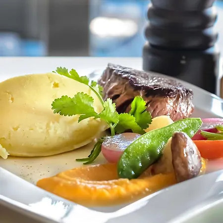 Hotel Ibis Styles Avenue Du Rhin 3*