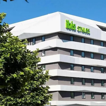 Hotel Ibis Styles Avenue Du Rhin 3*