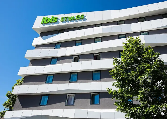 Hotel Ibis Styles Avenue Du Rhin 3*